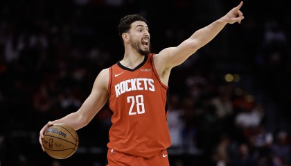 开云体育保障-上一场缺战鹈鹕！明日火箭大战湖人 申京状态升级为出战成疑