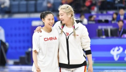 开云投注-比中国男篮还糟糕？女篮后卫线全线崩溃：宫鲁鸣该考虑召回李梦了