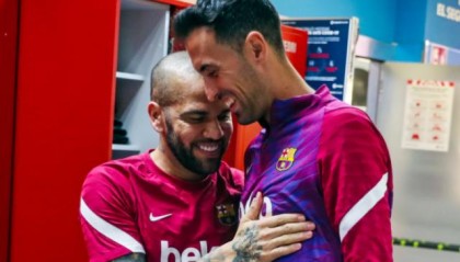 阿尔维斯重返巴萨首训：重返巴萨为我体内注入能量