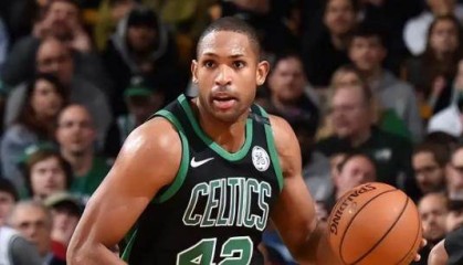 开云投注-金州养老院石锤！勇士新赛季首发年龄逼近34岁