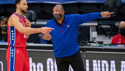 里弗斯曾怒喷本西契约精神 仍有10支球队对他有意