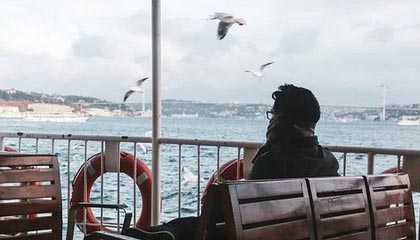 开云投注-周冠宇成为F1凯迪拉克车队储备车手